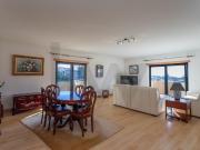 T4 com Vista de Mar Penedo, Cascais | 176 m² | Varandas...