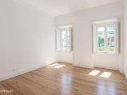 T4 de 200m2 c/ varanda e garagem Box na Portela de Sintra