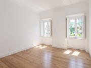 T4 de 200m2 c/ varanda e garagem Box na Portela de Sintra