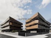 T4 Duplex 2.º piso 4 suítes + 1 casa de banho + 2 garagens