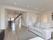 T4 Duplex Costa da Guia – Exclusividade e Conforto em...