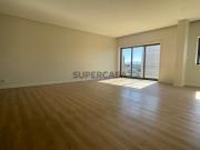 T4 Duplex na Rua Nova da Raposa em Pedroso