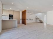 T4 Duplex novo, centro da vila de Alcochete