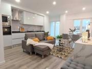 T4 em T3 na Av. Uruguai em Benfica, Remodelado 6 Piso...