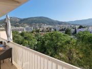 T4 lumineux avec balcon, vue dégagée et parking Toulon Est