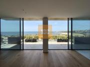 T4 novo com terraço na Seca do Bacalhau