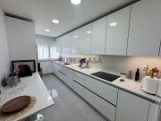 T4 Totalmente remodelado em Alfornelos Junto ao Metro