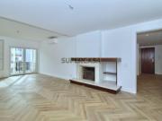 T4 Totalmente Renovado em Paço de Arcos Vista de Mar, a...