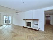 T4 Totalmente Renovado em Paço de Arcos – Vista de Mar,...