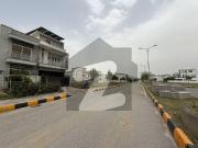 T& f. 17 Size 10 Marla Plot For Sale On Good Location...