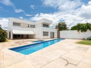 Tão confortável quanto acordar aqui. Tão simples quanto...