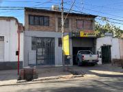 Taller con oficina y departamentos en Ciudad