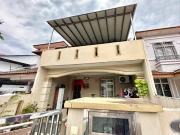 Taman Bukit Indah Double Storey Terrace House 5bed Johor...