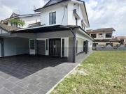 Taman Daya Corner Lot Fully Renovated Extra Land 2...