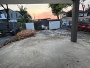 Taman Molek 2 storey house For Rent