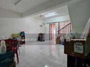 Taman Pulai Indah partially furnished freehold