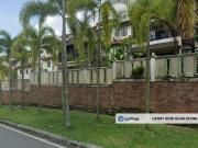 Taman Puncak Bukit utama intermediate terrace for