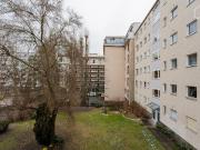 Tasteful 1 room apartment with balcony and EBK in Berlin...