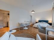 Tasteful 1 room apartment with balcony and EBK in Berlin...