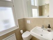 Tasteful Apartment very close to the Ku'damm with...