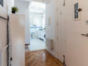 Tasteful double bedroom with a balcony, near the Ateneo...