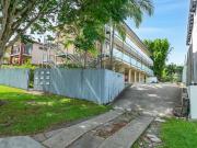 Tastefully renovated 2 bedroom unit in a convenient location Tastefully renovated 2 bedroom unit in a convenient location