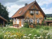 Tauschimmobilie Charmante 4 Zimmer Wohnung mit Garten in...