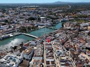 Moradia com 3 quartos no centro de Tavira, com amplos...