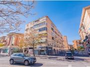 Te presentamos este precioso piso reformado situado en...