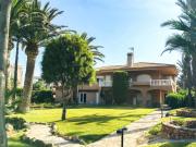 Te presentamos una auténtica joya frente al mar: una...