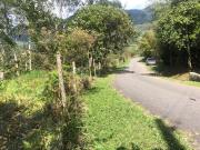 Te vendo este lujoso terreno en unidad cerrada, agua de...