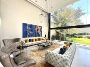 Tecnología, diseño, poder y lujo. Todo en una sola...