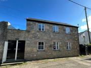 Tegen, North Row, 2 Bedroom Flat