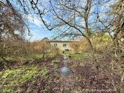 Teilbares Grundstück mit Einfamilienhaus: Wohnen auf...