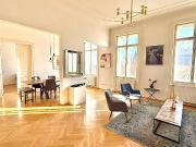 Teils möblierte Altbauwohnung mit historischem Charme im...