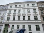 Teilsanierte 1 Zimmer Altbauwohnung in guter Lage