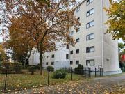 Teilsanierte 4 Zimmer Wohnung im Englischen Viertel