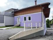 Teilsanierte Doppelhaushälfte mit 3 Wohneinheiten in...