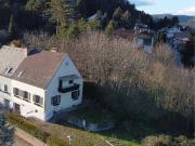 teilsaniertes Doppelhaus mit Keller und Garage auf... teilsaniertes Doppelhaus mit Keller und Garage auf...