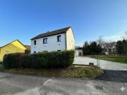 Teilsaniertes Einfamilienhaus mit 110 m2 Wohnfläche, in...