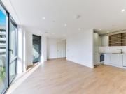 Tellicherry Court, Aberfeldy Square, London E14, 1 bed...