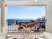 Temos o prazer de apresentar este luminoso e acolhedor...