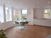 Temple Fortune Lane, Temple Fortune NW11, 2 bed flat to...