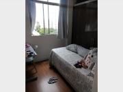 Tenho um quarto disponível no apt