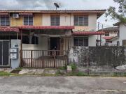 Teres 2 tingkat extra tanah tepi Taman Kledang Menglembu