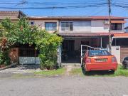 Teres Dua Tingkat Pekan Razaki