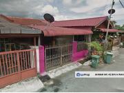 Teres Setingkat Di Taman Tas