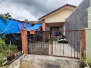 Teres setingkat pandan jaya belakang taman tas