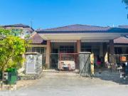 Teres Setingkat Taman Tunku Sarina Lyana Bandar...