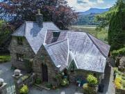 Terlings, Llanelltyd, 4 Bedroom Detached